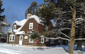 Hotels In Pinedale From 59 Night B Bs In Pinedale
