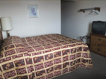 Challis Id Chl Hotels With Parking Book At