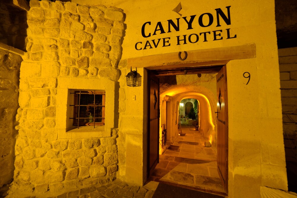 어굽 캐년 케이브 호텔 (Canyon Cave Hotel) 이용 후기 어굽에 있는 캐년 케이브 호텔 (Canyon Cave Hotel)