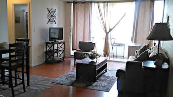 Picture of Renovated one bedroom 2 min to the beach in Honolulu