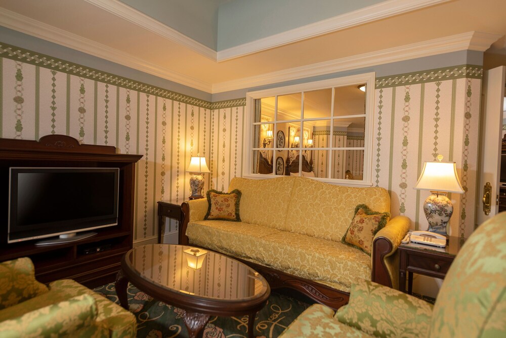 東京ディズニーランド ホテル ディズニーランドの近くに位置してレストランを併設した4つ星ホテル 宿泊予約はホテルズドットコム