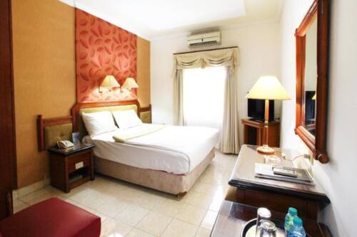 Book Puri Jaya Hotel In Jakarta Hotels Com Book Puri Jaya Hotel In Jakarta Hotels Com