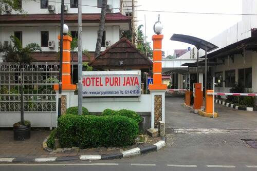 Book Puri Jaya Hotel In Jakarta Hotels Com Book Puri Jaya Hotel In Jakarta Hotels Com