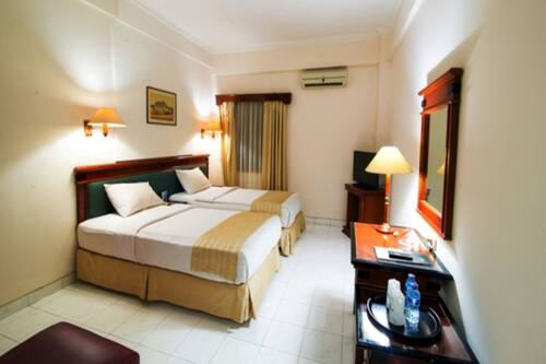 Book Puri Jaya Hotel In Jakarta Hotels Com Book Puri Jaya Hotel In Jakarta Hotels Com