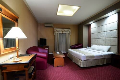 Book Puri Jaya Hotel In Jakarta Hotels Com Book Puri Jaya Hotel In Jakarta Hotels Com