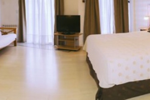 Book Howard Johnson Rosario In Rosario Hotels Com