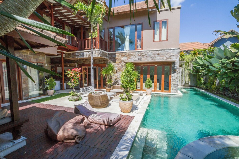 Book Villa Martine In Seminyak Hotels Com