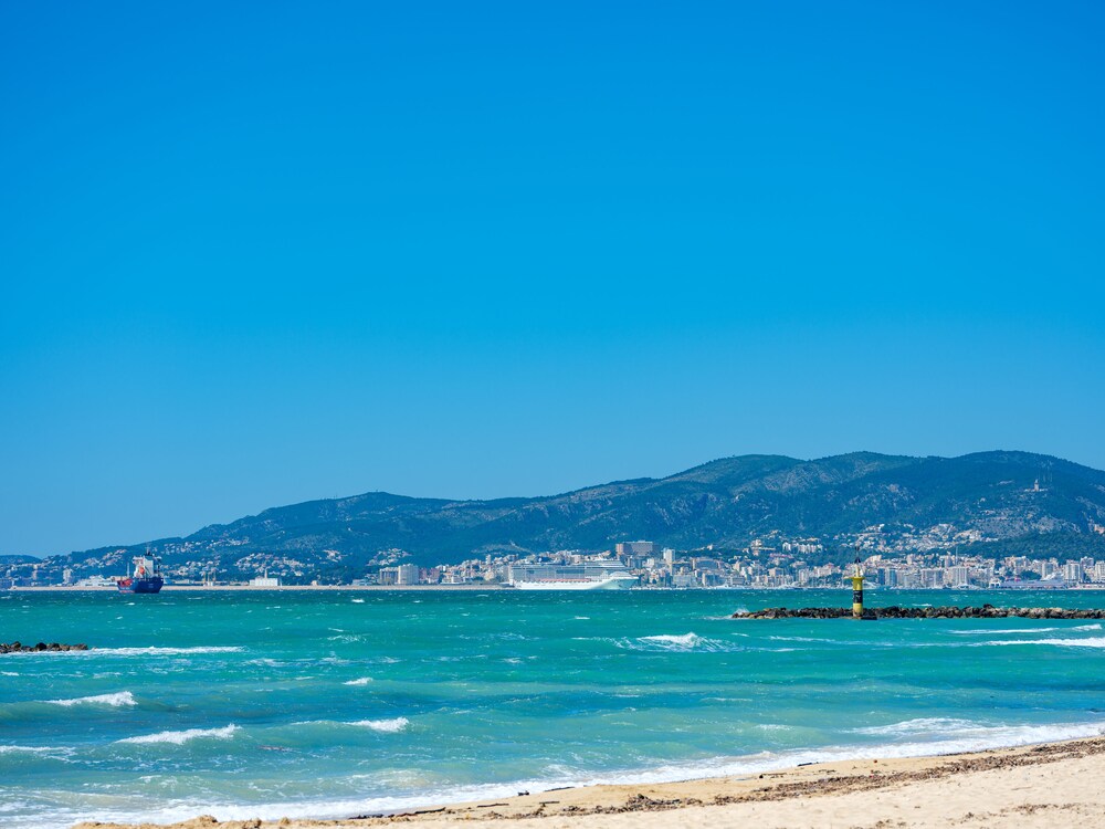 ホテル シウタット ハルディ パルマ デ マヨルカ の宿泊予約 ホテルズドットコム