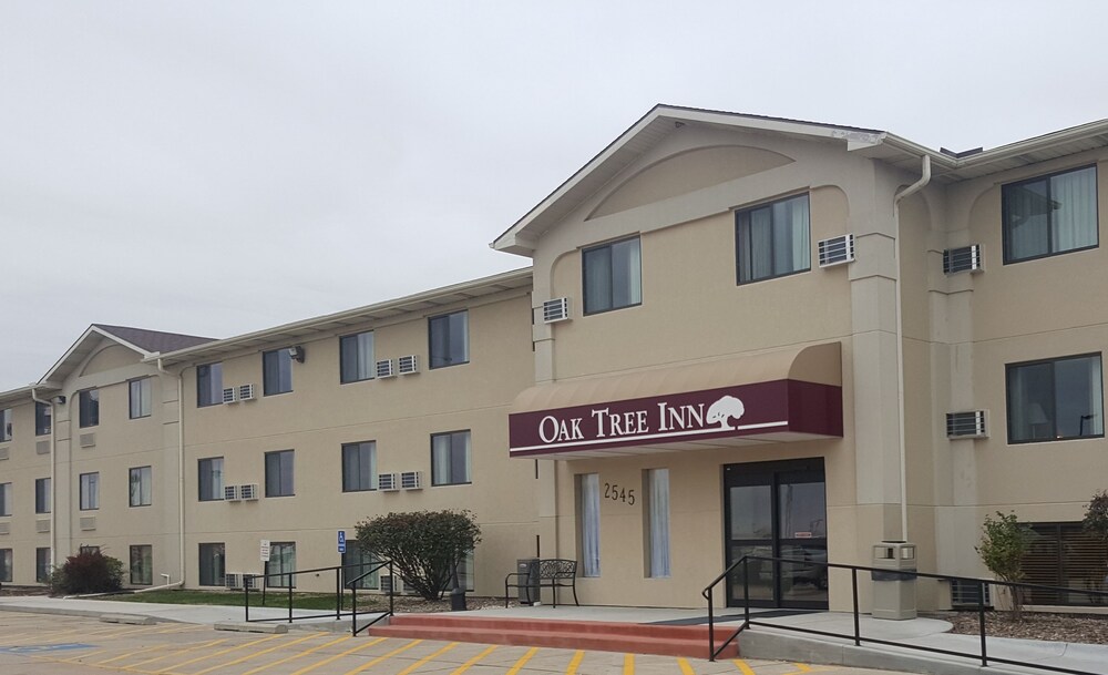 Book Super 8 Lincoln North In Hotels Super 8 Lincoln North