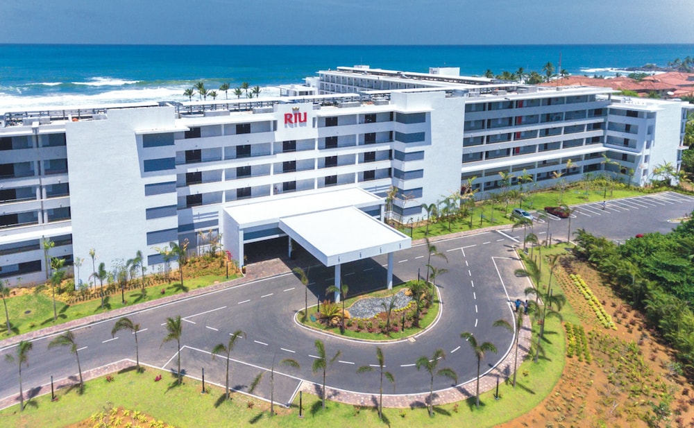 Book Hotel Riu Sri Lanka All Inclusive in Ahungalla