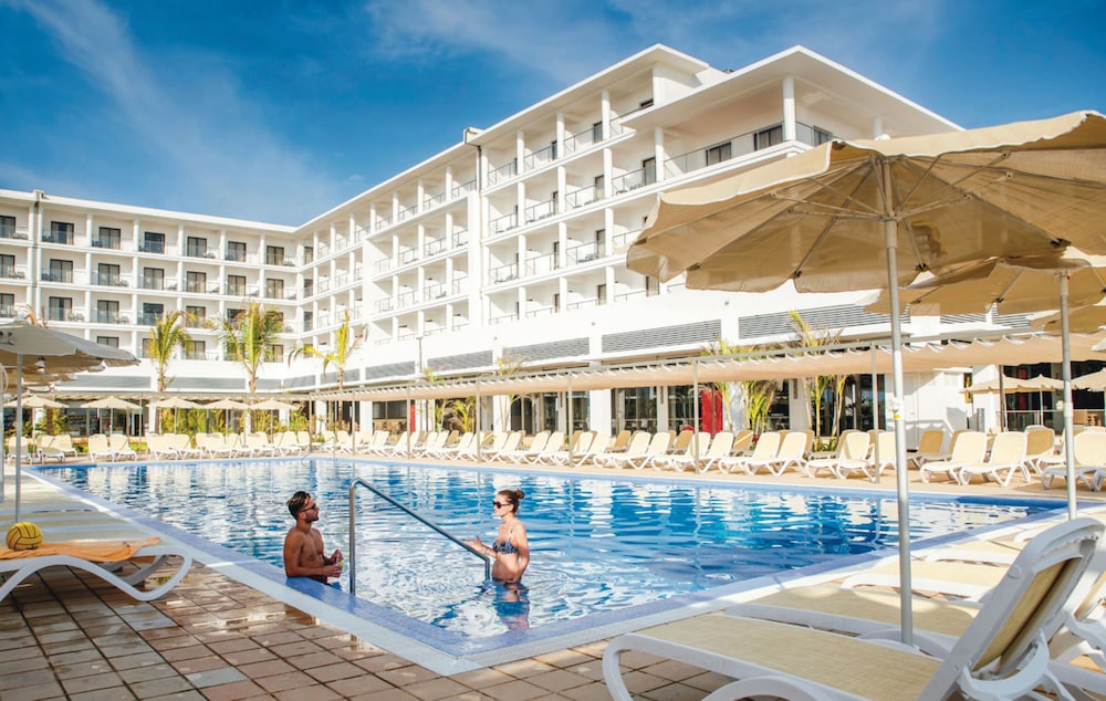 Book Hotel Riu Sri Lanka All Inclusive in Ahungalla