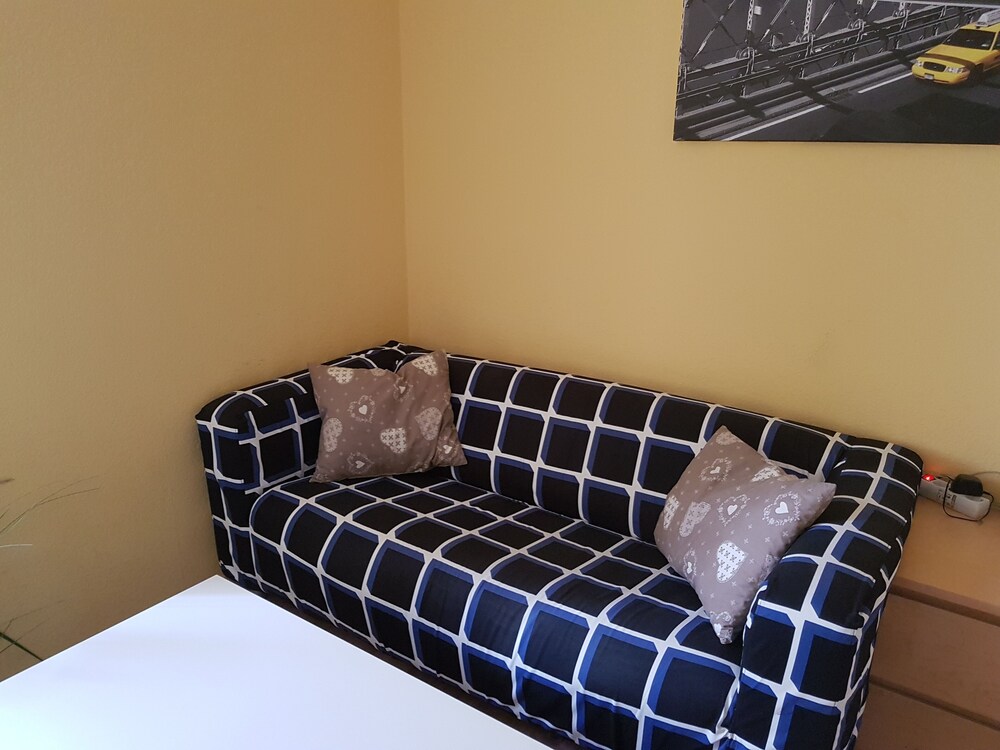 Nauwieser Apartments Saarbruecken Germany Saarbruecken Hotel Discounts Hotels Com