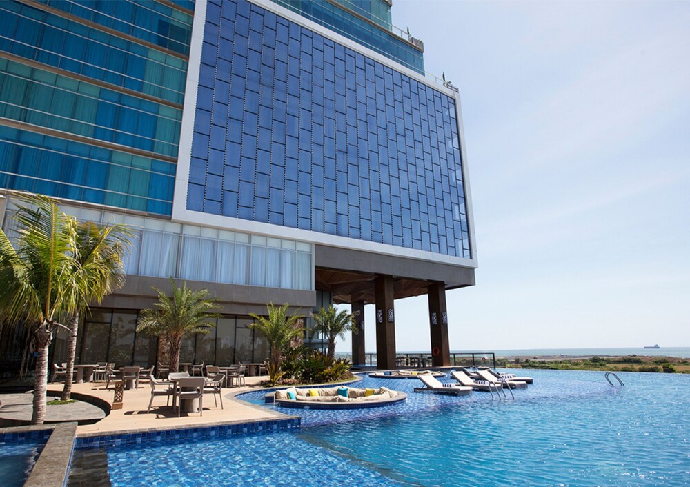 Book The Rinra Makassar in Makassar | Hotels.com