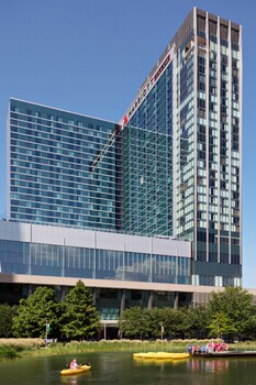 15 Closest Hotels To Minute Maid Park In Houston