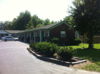 15 Closest Hotels To John Parker House In Ripley