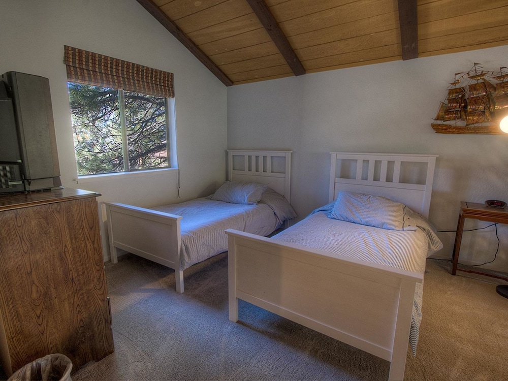 Naruto sasuke hentai doujinshi Adult style hotel rooms south lake tahoe