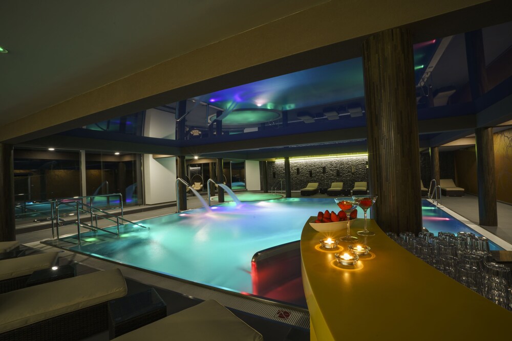 Hotel Horizont Resort In Stara Lesna Hotels Com