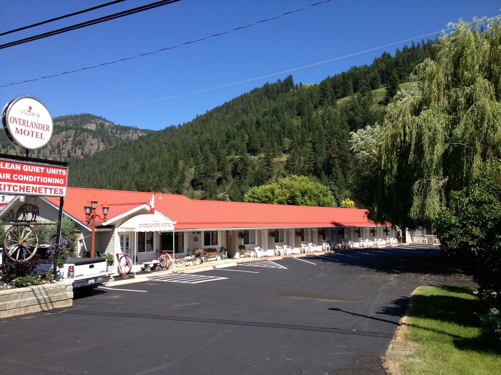 Book Overlander Motel In Chase Hotels Overlander Motel Chase