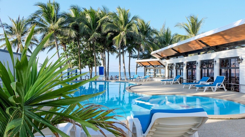 Book Chaolao Tosang Beach Hotel In Tha Mai Hotels Com