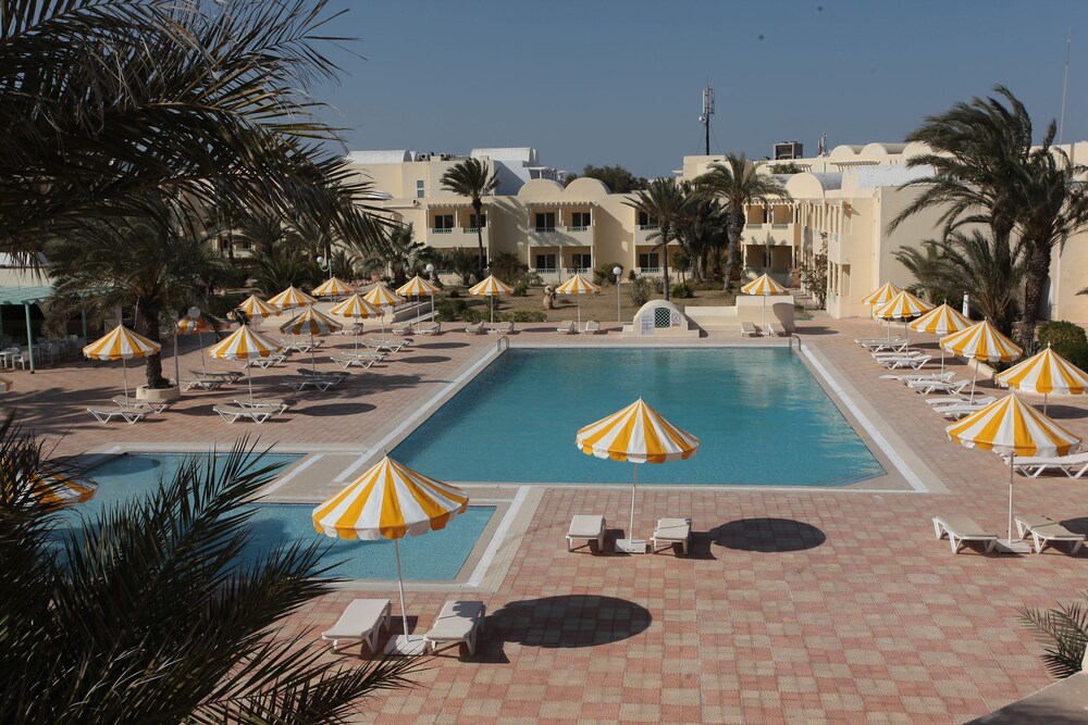 Book Hôtel Venice Beach Djerba In Midoun Hotels