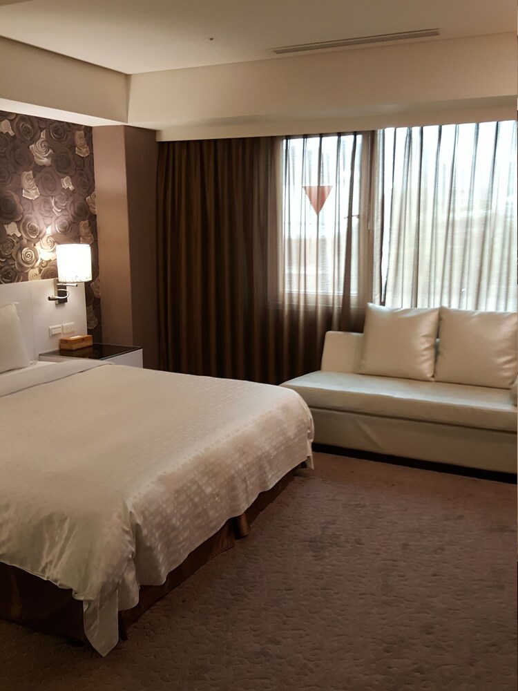 全家商務旅店 住宿預訂優惠及飯店資訊 Hotels Com