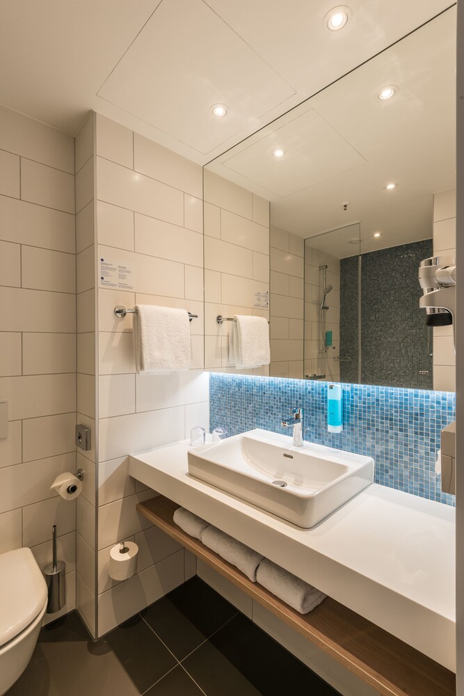 Book Holiday Inn Express Munich City West An Ihg Hotel In Munich Hotels Com