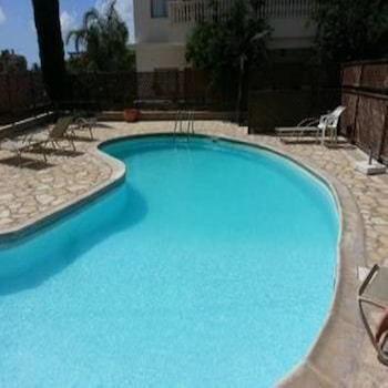 Φωτογραφία του King's Holiday Apartments, Πάφος