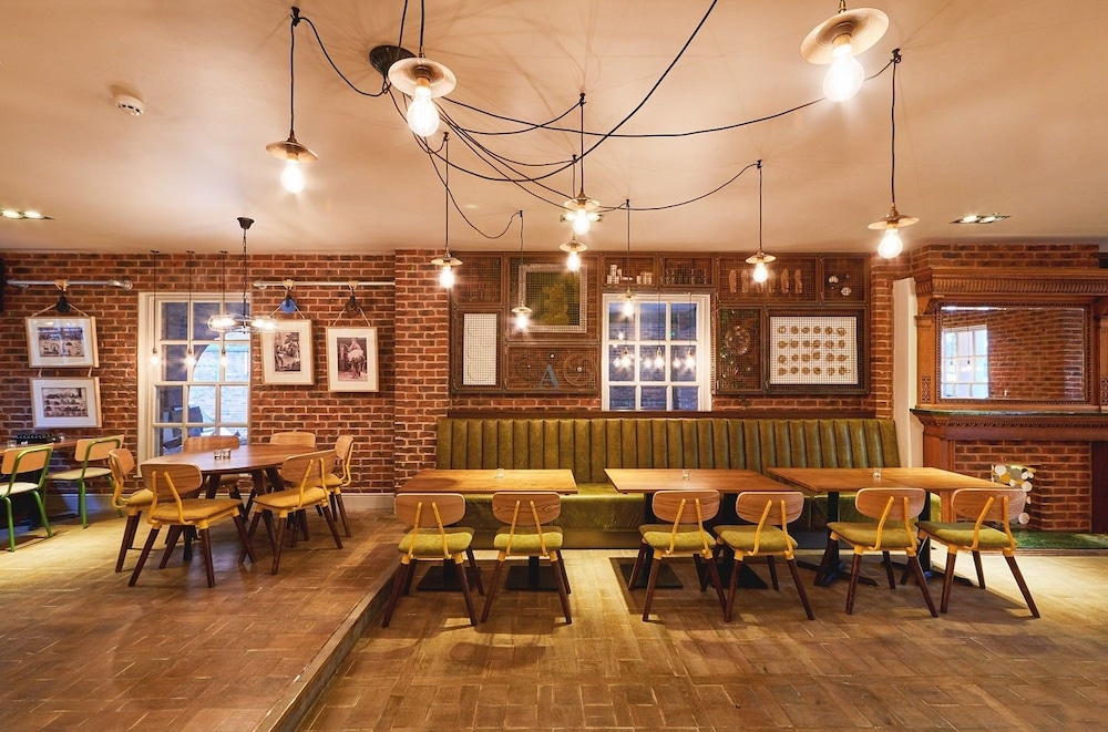 Saint Pauls House, Birmingham Info, Photos, Reviews Book at