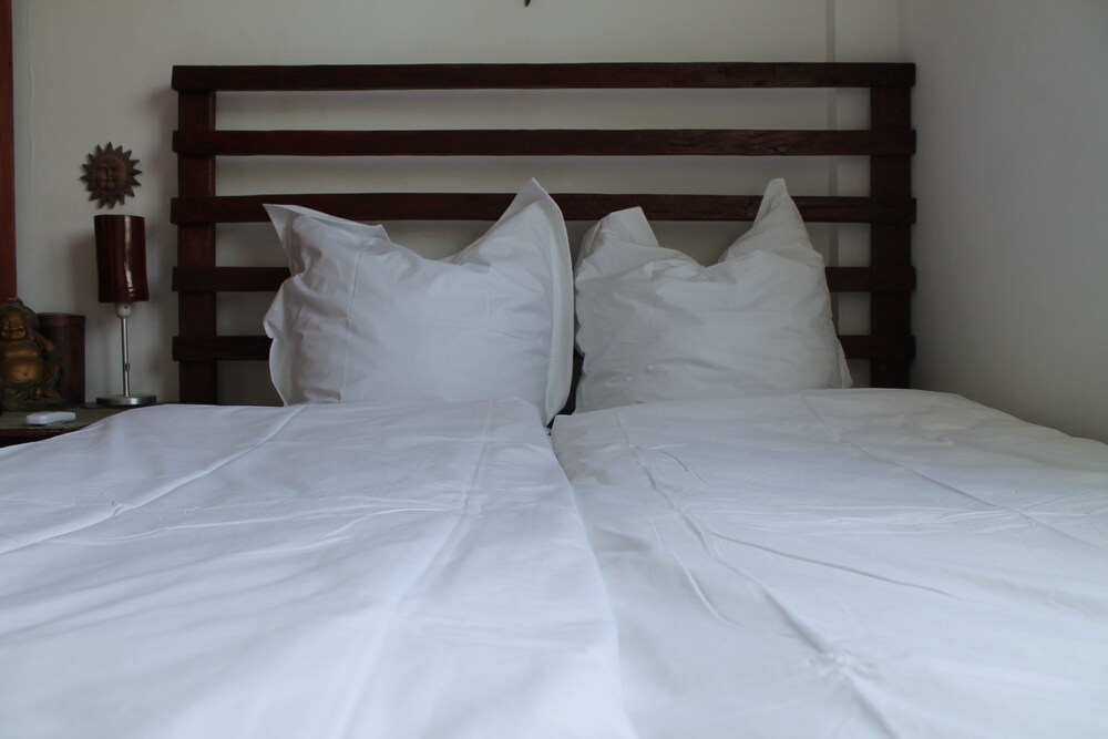 Sexy girls mistress one guy