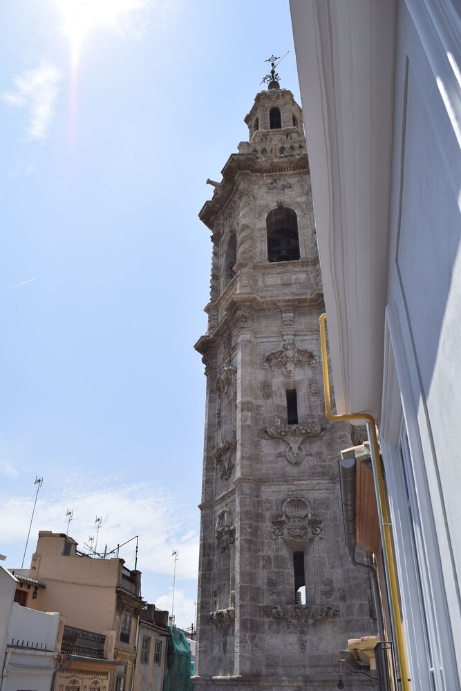 Book Hotel El Siglo in Valencia