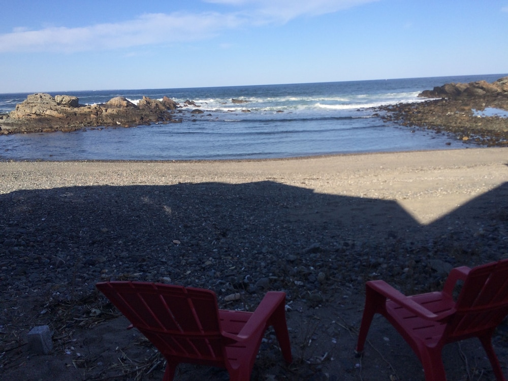 Book Perkins Cove Oceanfront Cottage In Ogunquit Hotels Perkins Cove Oceanfront Cottage Ogunquit
