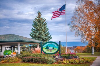15 Closest Hotels To Leelanau Sands In Suttons Bay