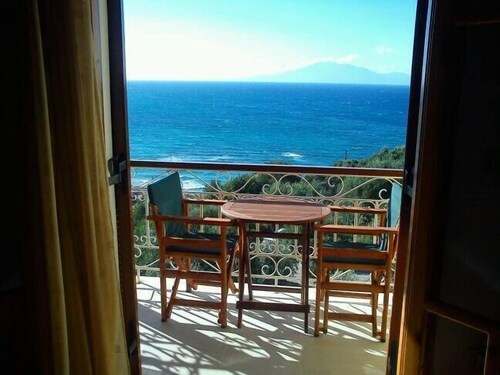 sofos apartments tsilivi