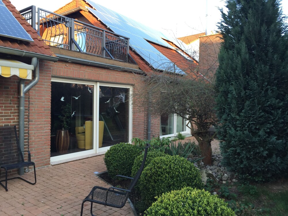 Modern House Gehrden In Gehrden Hotels Com