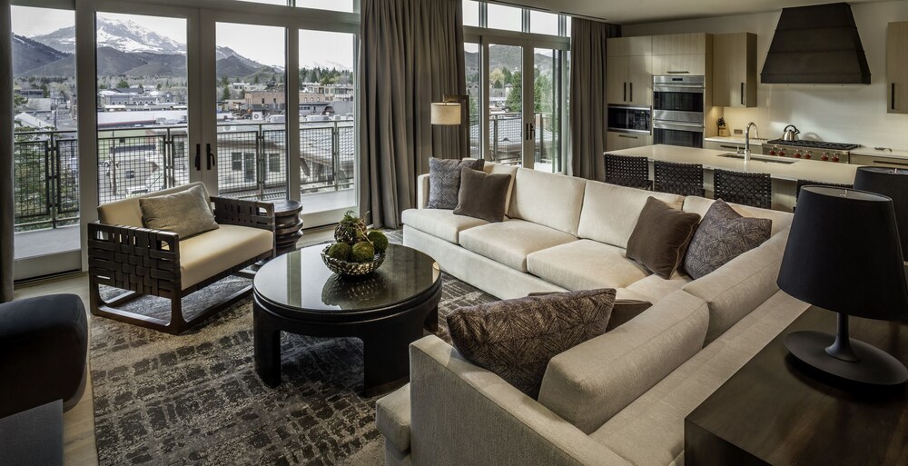 Book Limelight Hotel Ketchum in Ketchum