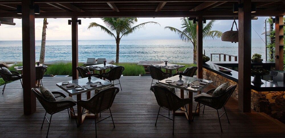 Get Jeeva Santai Villas Lombok Background