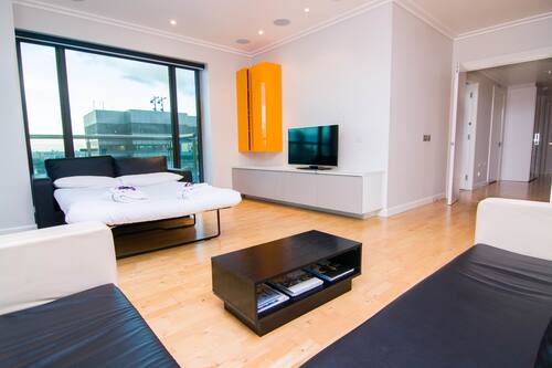 Book Canary Wharf Corporate Riverside Apartments In London Hotels Com Book Canary Wharf Corporate Riverside Apartments In London Hotels Com