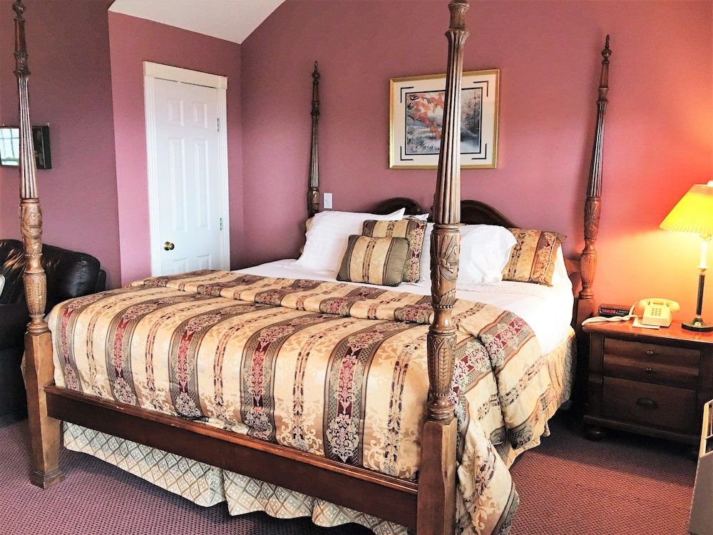 Book Bradford Inn in Branson