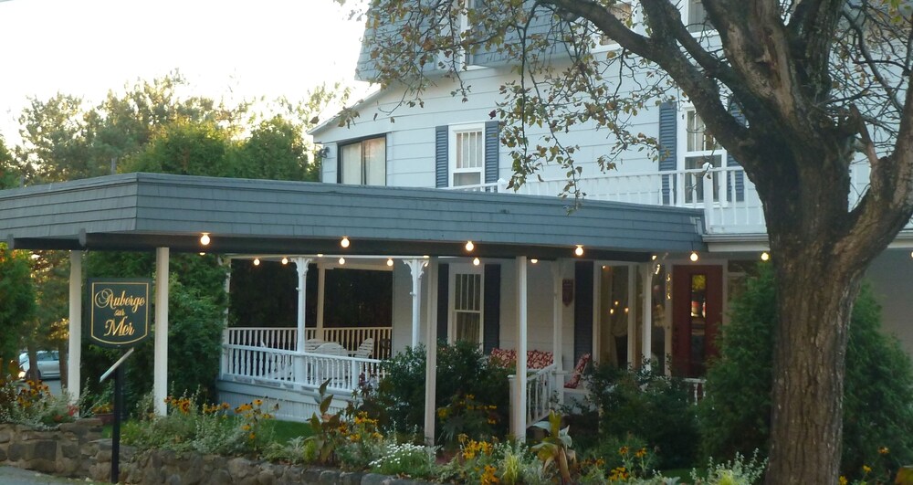 Top Hotels In Notre Dame Du Portage Quebec Cancel Free On Most Hotels Hotels Com