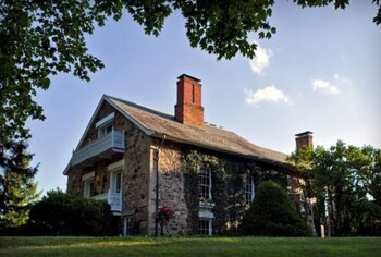 15 Closest Hotels To Cmac Performing Arts Center In Canandaigua 15 Closest Hotels To Cmac Performing Arts Center In Canandaigua