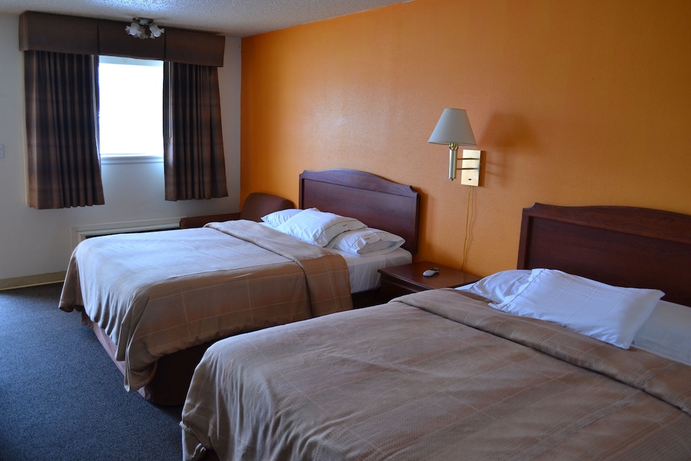 Book Budget Inn Suites In Tishomingo Hotels Budget Inn Suites Tishomingo Double Room 2 Queen Beds Non Smoking