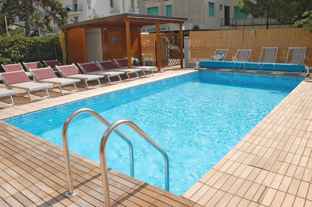 Book Hotel Marzia Holiday Queen In Caorle Hotels Com