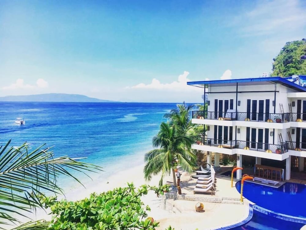 Book Sunset at Aninuan Beach Resort in Puerto Galera | Hotels.com