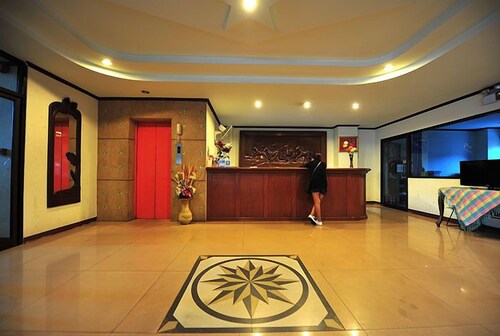 Book Bp Grand Service Apartment Chiang Mai Thailand - 