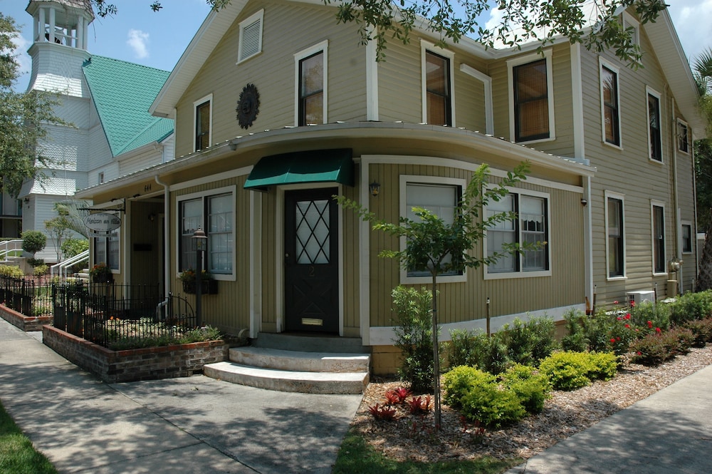 Book Maison En Ville In Leesburg Hotels Maison En Ville Mount Dora