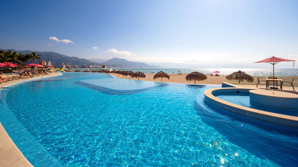 Book Grand Condominium in Puerto Vallarta Book Grand Condominium in Puerto Vallarta