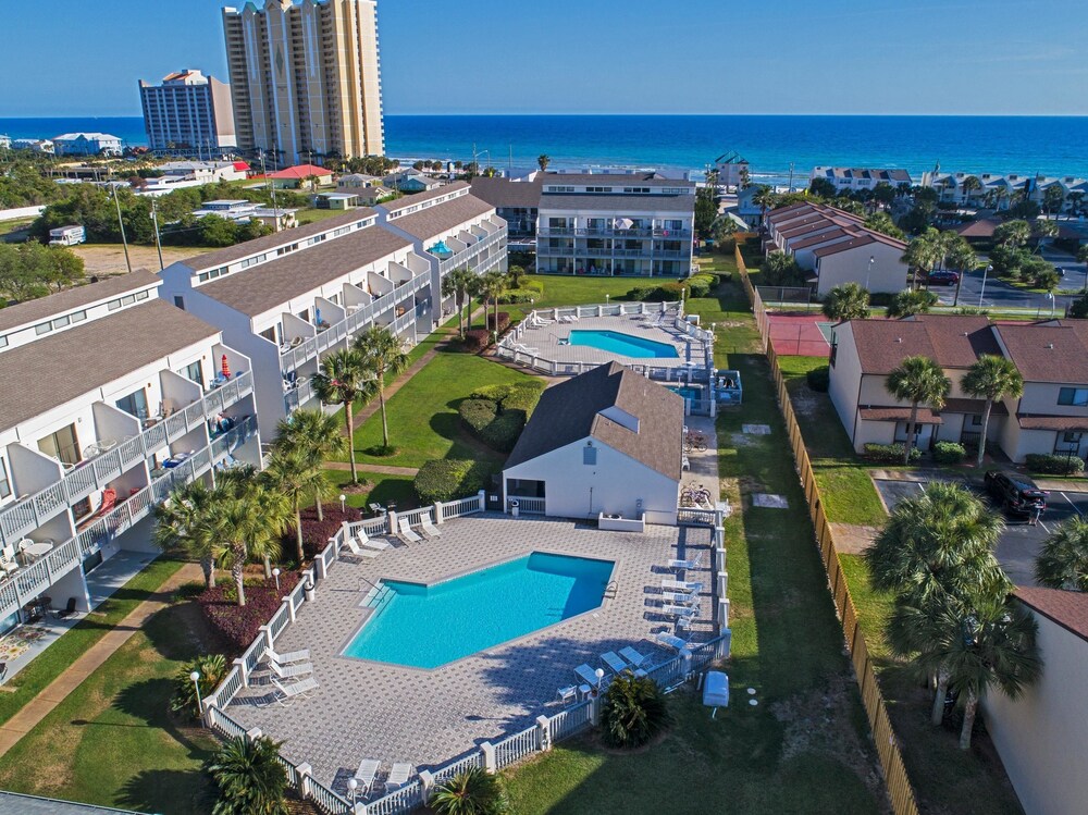 Endless Summer By Panhandle Getaways In Panama City Beach Book On Endless Summer By Panhandle Getaways Panama City Beach
