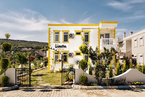 Limon Pansiyon Foca Hotels Com