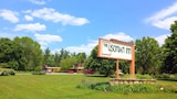 Top 10 Hotels In Spring Green Wisconsin Picture Of The Usonian Inn In Spring Green