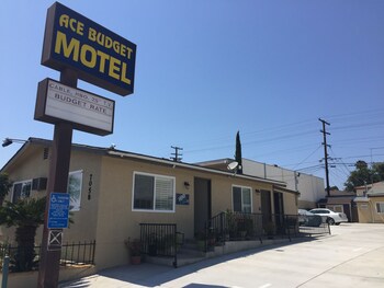 Top 10 San Go Hotels Near Viejas Arena California